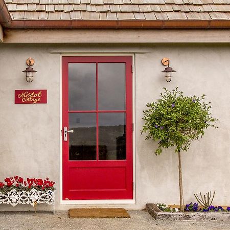 Mudbrick Cottages Oneroa Екстериор снимка